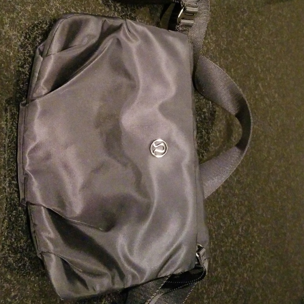 Lulu yoga bag